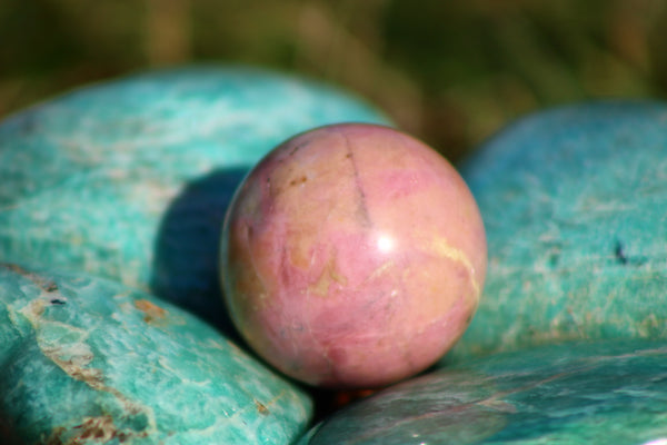 Rhodonite Mini Sphere - skydiamondhealingcrystals