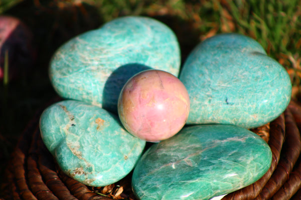 Rhodonite Mini Sphere - skydiamondhealingcrystals