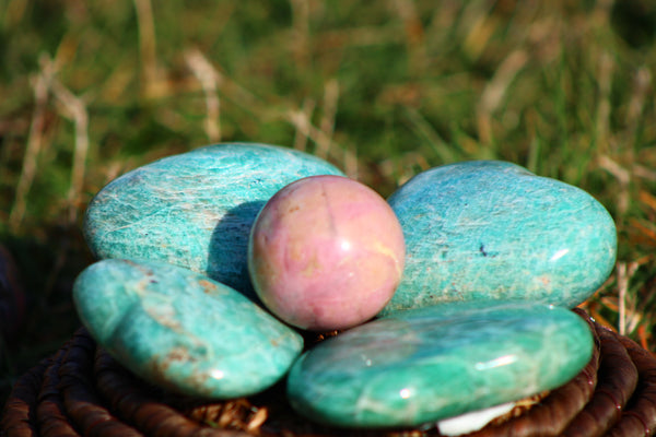 Rhodonite Mini Sphere - skydiamondhealingcrystals